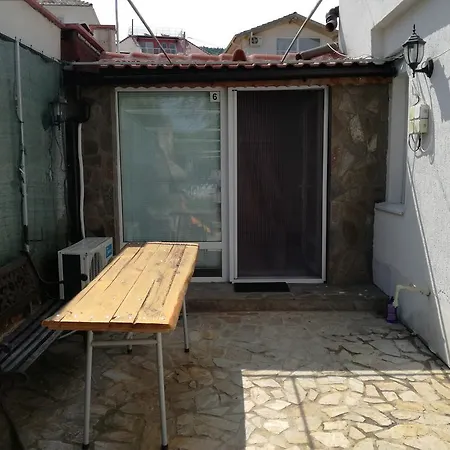 Botanical Garden Guest house 2*